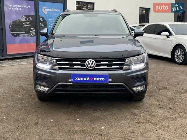 Черный Фольксваген Тигуан, объемом двигателя 2.49 л и пробегом 224 тыс. км за 18500 $, фото 2 на Automoto.ua