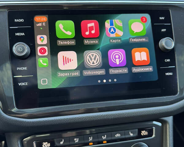 Черный Фольксваген Тигуан, объемом двигателя 2 л и пробегом 92 тыс. км за 21900 $, фото 28 на Automoto.ua