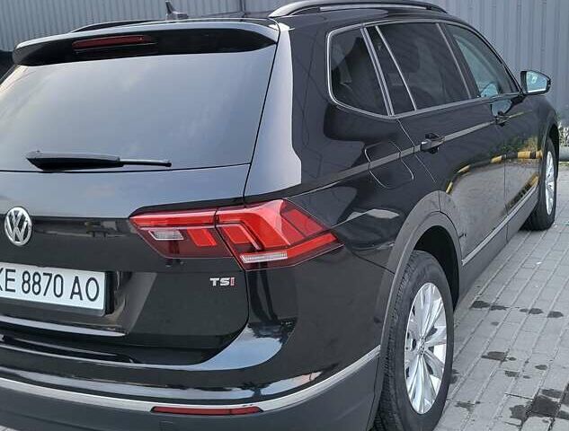 Чорний Фольксваген Тігуан, об'ємом двигуна 2 л та пробігом 101 тис. км за 21000 $, фото 28 на Automoto.ua