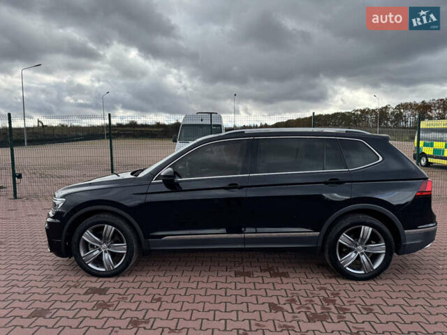 Черный Фольксваген Тигуан, объемом двигателя 1.98 л и пробегом 104 тыс. км за 19990 $, фото 5 на Automoto.ua