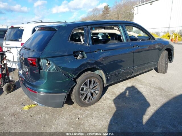 Черный Фольксваген Тигуан, объемом двигателя 2 л и пробегом 122 тыс. км за 13999 $, фото 5 на Automoto.ua