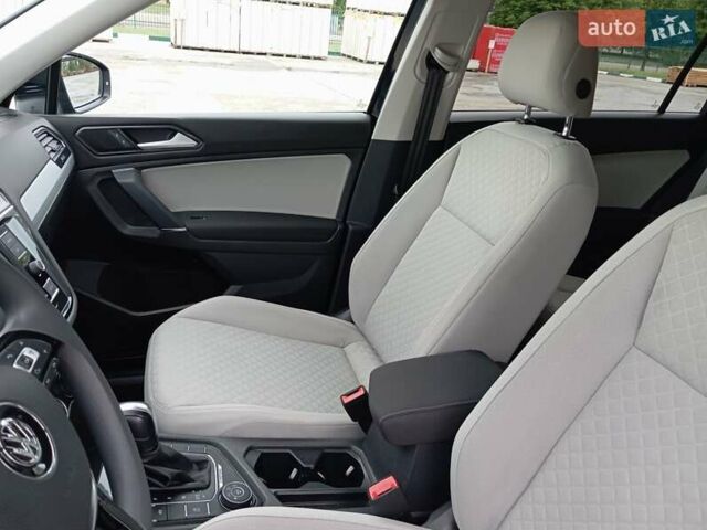 Черный Фольксваген Тигуан, объемом двигателя 2 л и пробегом 149 тыс. км за 16800 $, фото 53 на Automoto.ua