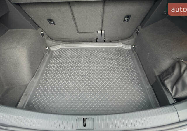 Чорний Фольксваген Тігуан, об'ємом двигуна 1.98 л та пробігом 258 тис. км за 23300 $, фото 26 на Automoto.ua