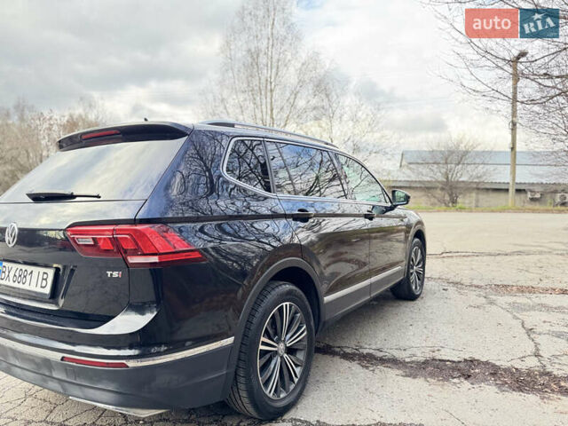 Черный Фольксваген Тигуан, объемом двигателя 2 л и пробегом 183 тыс. км за 19700 $, фото 3 на Automoto.ua