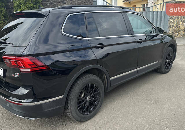 Чорний Фольксваген Тігуан, об'ємом двигуна 1.98 л та пробігом 62 тис. км за 17950 $, фото 11 на Automoto.ua