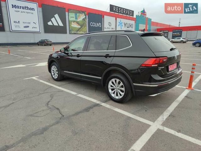 Черный Фольксваген Тигуан, объемом двигателя 1.98 л и пробегом 141 тыс. км за 16900 $, фото 10 на Automoto.ua