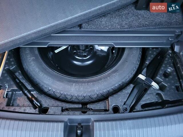Чорний Фольксваген Тігуан, об'ємом двигуна 2 л та пробігом 101 тис. км за 21000 $, фото 22 на Automoto.ua