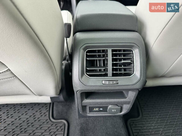 Черный Фольксваген Тигуан, объемом двигателя 1.98 л и пробегом 104 тыс. км за 19990 $, фото 33 на Automoto.ua