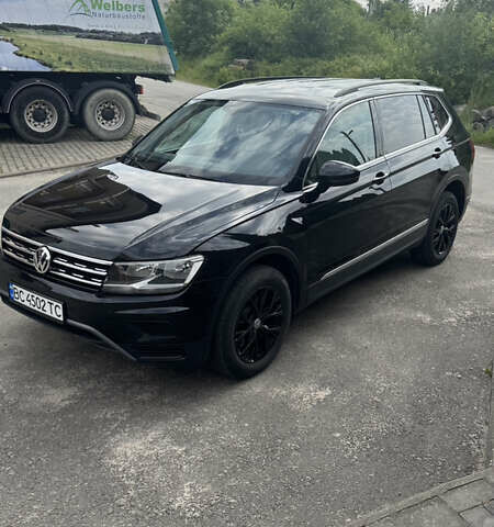 Чорний Фольксваген Тігуан, об'ємом двигуна 1.98 л та пробігом 62 тис. км за 17950 $, фото 15 на Automoto.ua