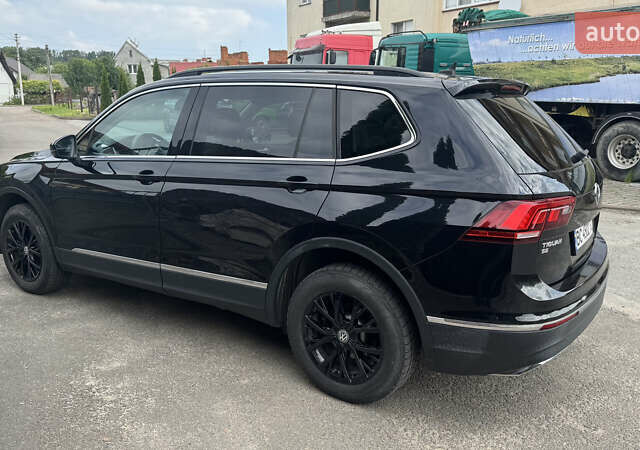 Чорний Фольксваген Тігуан, об'ємом двигуна 1.98 л та пробігом 62 тис. км за 17950 $, фото 7 на Automoto.ua