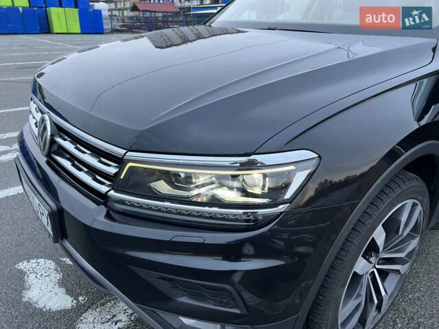 Черный Фольксваген Тигуан, объемом двигателя 1.97 л и пробегом 228 тыс. км за 26000 $, фото 6 на Automoto.ua