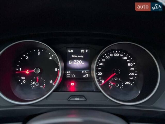 Чорний Фольксваген Тігуан, об'ємом двигуна 1.98 л та пробігом 235 тис. км за 21799 $, фото 41 на Automoto.ua