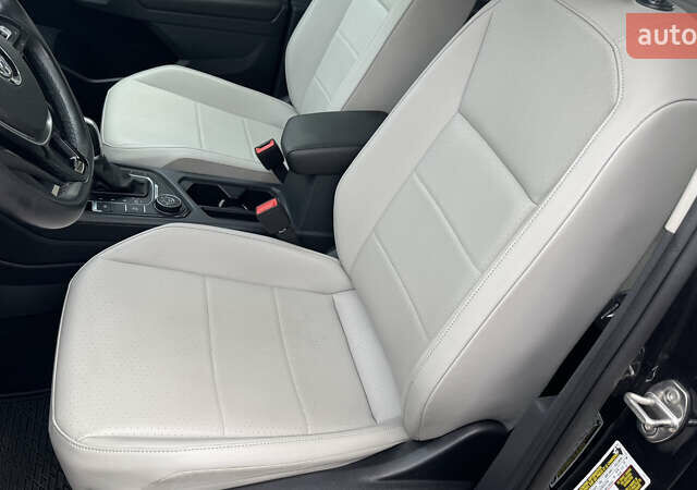 Чорний Фольксваген Тігуан, об'ємом двигуна 1.98 л та пробігом 62 тис. км за 17950 $, фото 18 на Automoto.ua