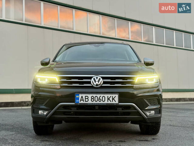 Черный Фольксваген Тигуан, объемом двигателя 1.97 л и пробегом 204 тыс. км за 26990 $, фото 36 на Automoto.ua