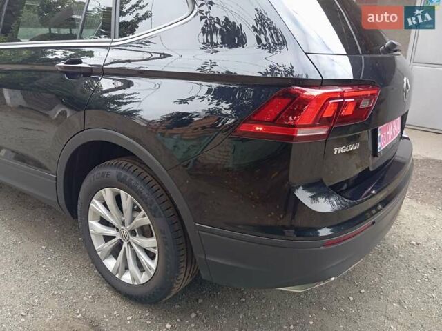 Черный Фольксваген Тигуан, объемом двигателя 2 л и пробегом 149 тыс. км за 16800 $, фото 10 на Automoto.ua