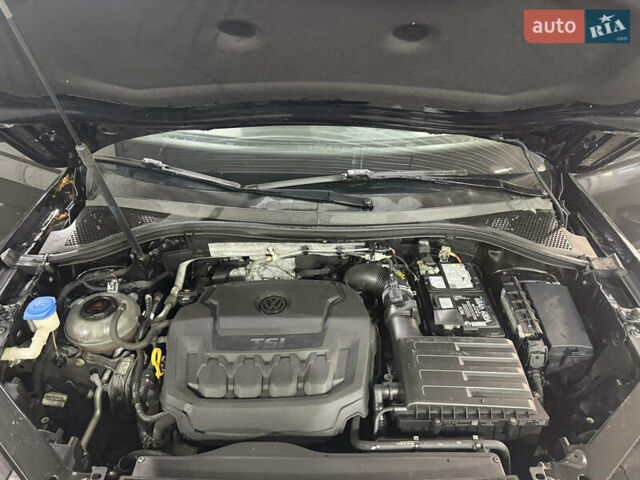 Чорний Фольксваген Тігуан, об'ємом двигуна 2 л та пробігом 162 тис. км за 18750 $, фото 19 на Automoto.ua