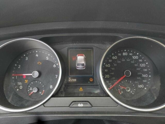 Черный Фольксваген Тигуан, объемом двигателя 2 л и пробегом 65 тыс. км за 4000 $, фото 8 на Automoto.ua