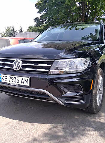 Черный Фольксваген Тигуан, объемом двигателя 1.98 л и пробегом 75 тыс. км за 20500 $, фото 15 на Automoto.ua