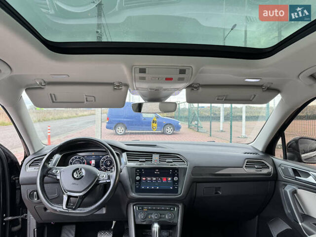 Черный Фольксваген Тигуан, объемом двигателя 1.98 л и пробегом 104 тыс. км за 19990 $, фото 34 на Automoto.ua