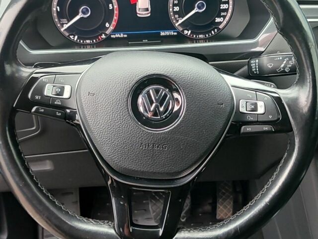 Чорний Фольксваген Тігуан, об'ємом двигуна 2 л та пробігом 260 тис. км за 24950 $, фото 10 на Automoto.ua