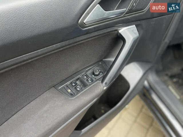 Черный Фольксваген Тигуан, объемом двигателя 1.98 л и пробегом 66 тыс. км за 16900 $, фото 12 на Automoto.ua