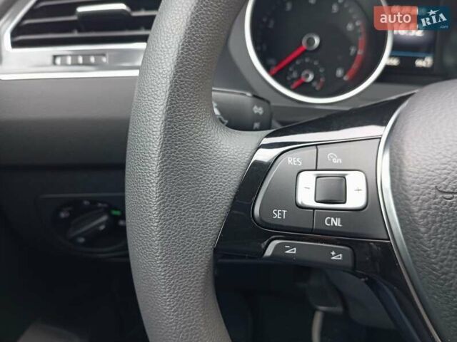 Черный Фольксваген Тигуан, объемом двигателя 2 л и пробегом 149 тыс. км за 16800 $, фото 57 на Automoto.ua