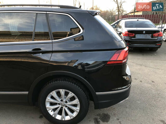 Черный Фольксваген Тигуан, объемом двигателя 2 л и пробегом 188 тыс. км за 12890 $, фото 39 на Automoto.ua