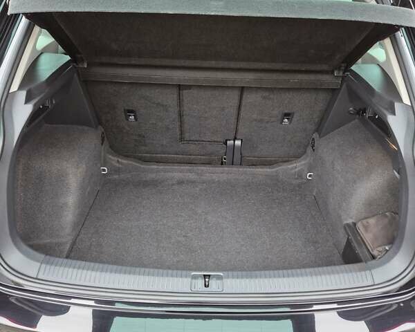 Черный Фольксваген Тигуан, объемом двигателя 1.98 л и пробегом 198 тыс. км за 21950 $, фото 38 на Automoto.ua