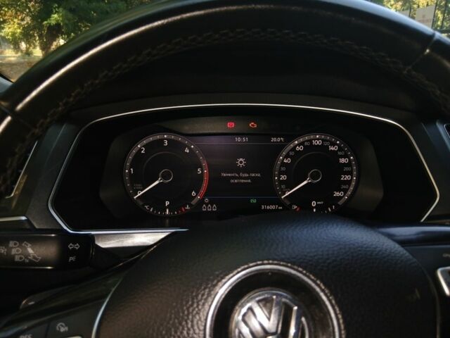 Черный Фольксваген Тигуан, объемом двигателя 0 л и пробегом 300 тыс. км за 27500 $, фото 5 на Automoto.ua