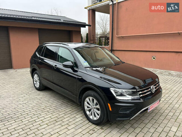 Черный Фольксваген Тигуан, объемом двигателя 2 л и пробегом 105 тыс. км за 16350 $, фото 4 на Automoto.ua