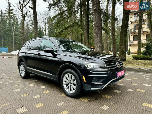 Чорний Фольксваген Тігуан, об'ємом двигуна 2 л та пробігом 186 тис. км за 17300 $, фото 9 на Automoto.ua