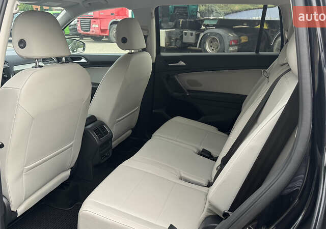 Чорний Фольксваген Тігуан, об'ємом двигуна 1.98 л та пробігом 62 тис. км за 17950 $, фото 35 на Automoto.ua