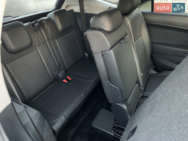 Черный Фольксваген Тигуан, объемом двигателя 2 л и пробегом 188 тыс. км за 12890 $, фото 67 на Automoto.ua