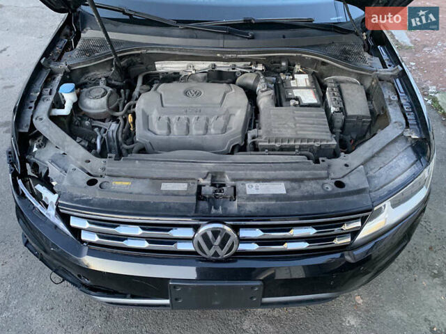 Черный Фольксваген Тигуан, объемом двигателя 2 л и пробегом 188 тыс. км за 12890 $, фото 80 на Automoto.ua