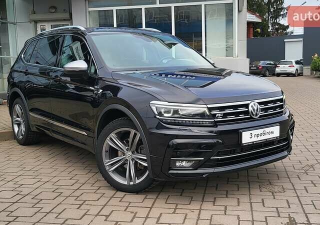 Черный Фольксваген Тигуан, объемом двигателя 1.97 л и пробегом 150 тыс. км за 29900 $, фото 3 на Automoto.ua