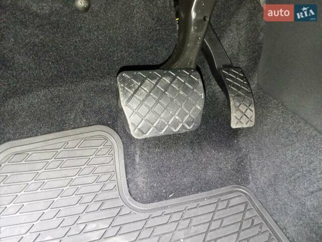 Черный Фольксваген Тигуан, объемом двигателя 2 л и пробегом 149 тыс. км за 16800 $, фото 32 на Automoto.ua