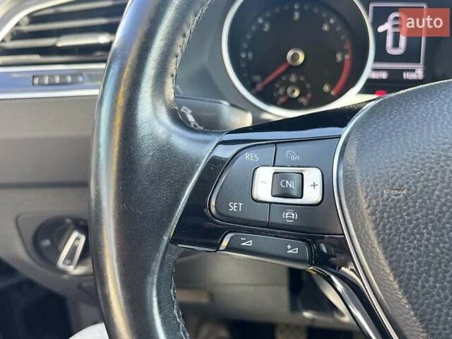 Черный Фольксваген Тигуан, объемом двигателя 1.97 л и пробегом 258 тыс. км за 18700 $, фото 18 на Automoto.ua