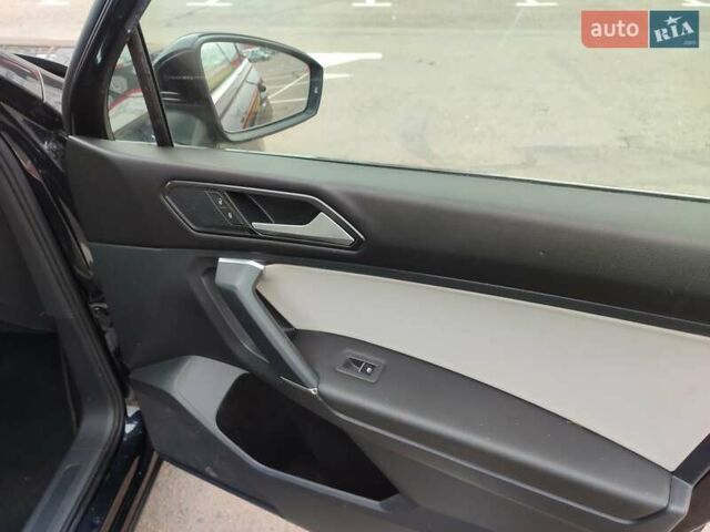 Черный Фольксваген Тигуан, объемом двигателя 1.98 л и пробегом 141 тыс. км за 16900 $, фото 65 на Automoto.ua