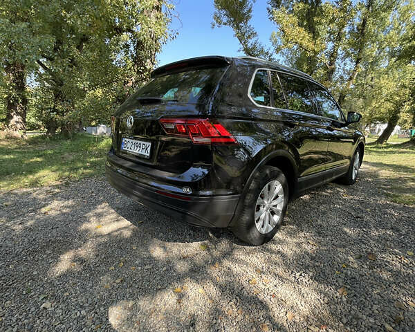 Чорний Фольксваген Тігуан, об'ємом двигуна 1.97 л та пробігом 244 тис. км за 21900 $, фото 3 на Automoto.ua