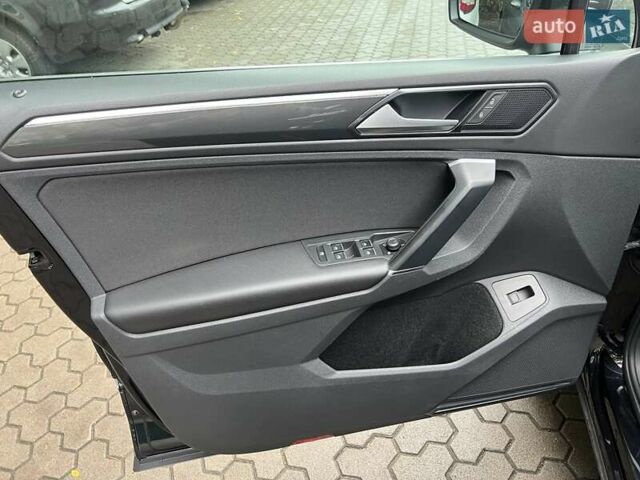 Чорний Фольксваген Тігуан, об'ємом двигуна 1.98 л та пробігом 138 тис. км за 28500 $, фото 15 на Automoto.ua