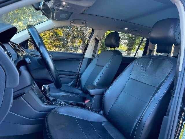 Черный Фольксваген Тигуан, объемом двигателя 2 л и пробегом 89 тыс. км за 11000 $, фото 10 на Automoto.ua