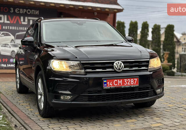 Чорний Фольксваген Тігуан, об'ємом двигуна 1.98 л та пробігом 258 тис. км за 23300 $, фото 5 на Automoto.ua