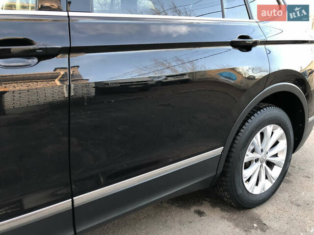 Черный Фольксваген Тигуан, объемом двигателя 2 л и пробегом 188 тыс. км за 12890 $, фото 44 на Automoto.ua