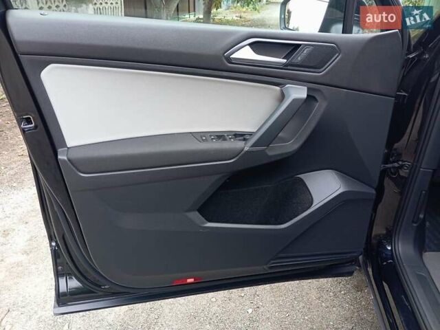 Черный Фольксваген Тигуан, объемом двигателя 2 л и пробегом 149 тыс. км за 16800 $, фото 31 на Automoto.ua