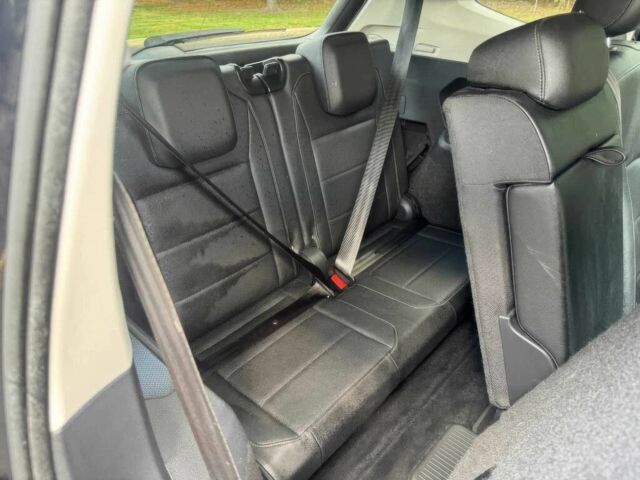 Черный Фольксваген Тигуан, объемом двигателя 2 л и пробегом 37 тыс. км за 13000 $, фото 13 на Automoto.ua