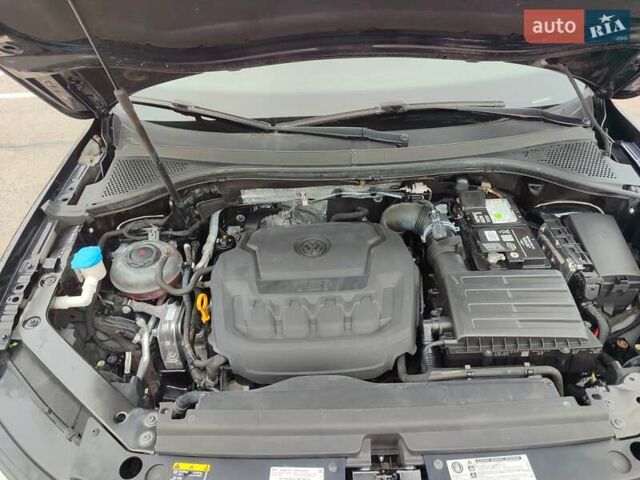 Черный Фольксваген Тигуан, объемом двигателя 1.98 л и пробегом 141 тыс. км за 16900 $, фото 81 на Automoto.ua