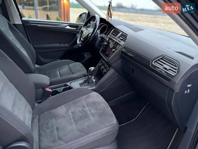 Чорний Фольксваген Тігуан, об'ємом двигуна 1.98 л та пробігом 235 тис. км за 21799 $, фото 33 на Automoto.ua