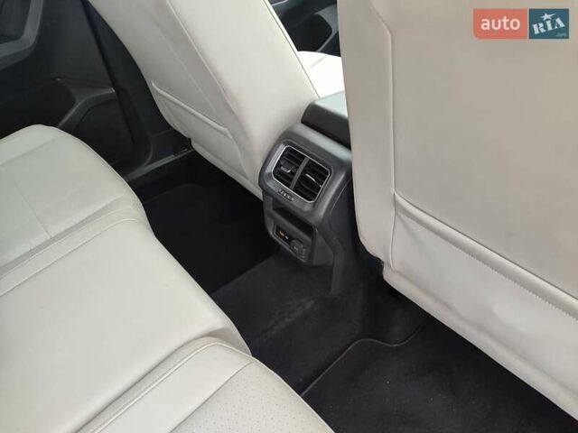 Черный Фольксваген Тигуан, объемом двигателя 1.98 л и пробегом 141 тыс. км за 16900 $, фото 63 на Automoto.ua