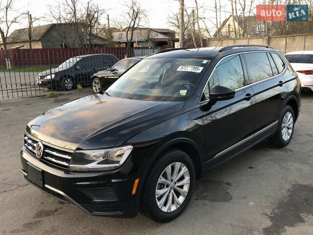 Черный Фольксваген Тигуан, объемом двигателя 2 л и пробегом 188 тыс. км за 12890 $, фото 81 на Automoto.ua