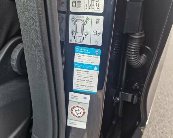 Черный Фольксваген Тигуан, объемом двигателя 1.98 л и пробегом 243 тыс. км за 23310 $, фото 8 на Automoto.ua